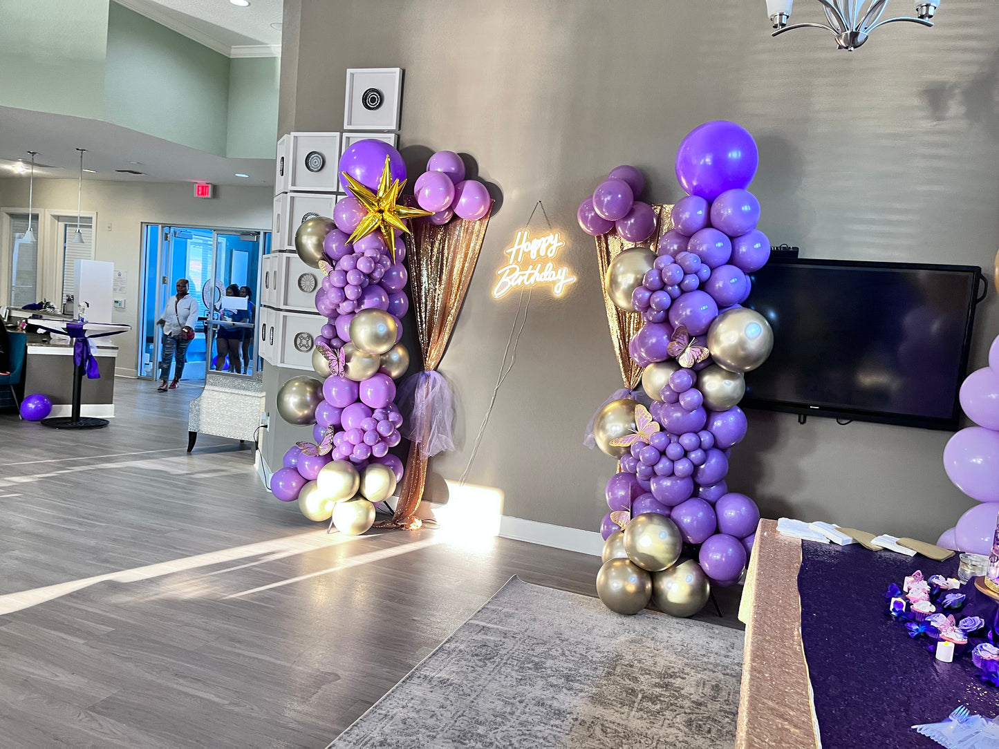 Balloon Column (2-3 colors)
